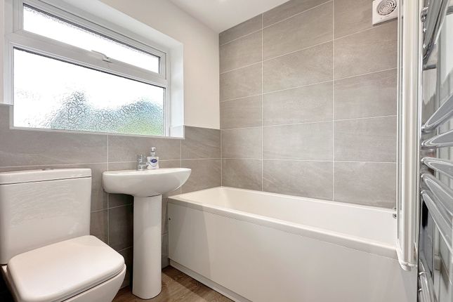 78 Barnaby Road, Stockport photo 3