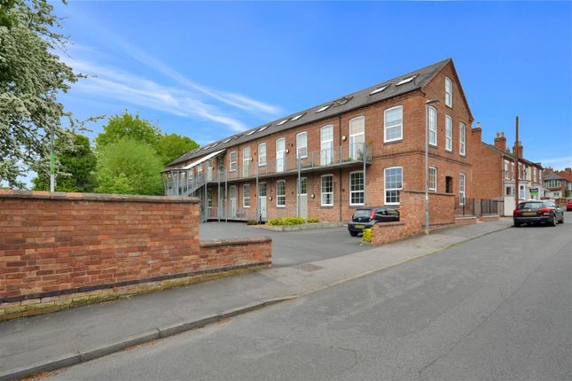 Flat for sale in Garendon Road, Shepshed, Leicestershire