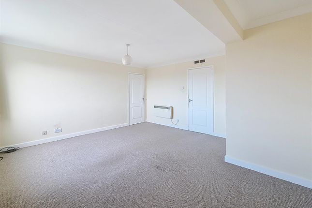 22 Somerville Court, Thorn Road, Hedon photo 4