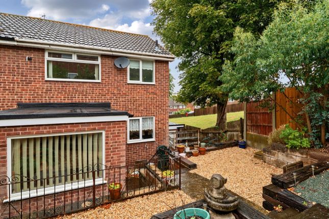 34, Peters Close, Nottingham photo 4