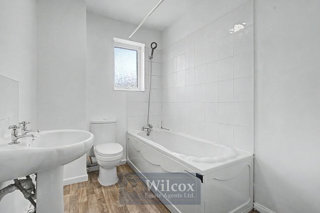 45 Holmes Street, Bolton photo 4