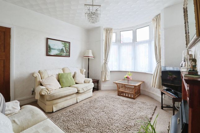 Birchfield Crescent, Cardiff photo 4