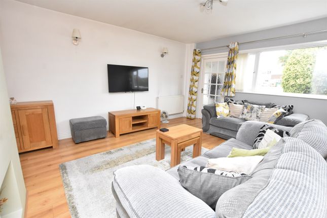 57, Meadow Lane, Newhall, Swadlincote photo 4