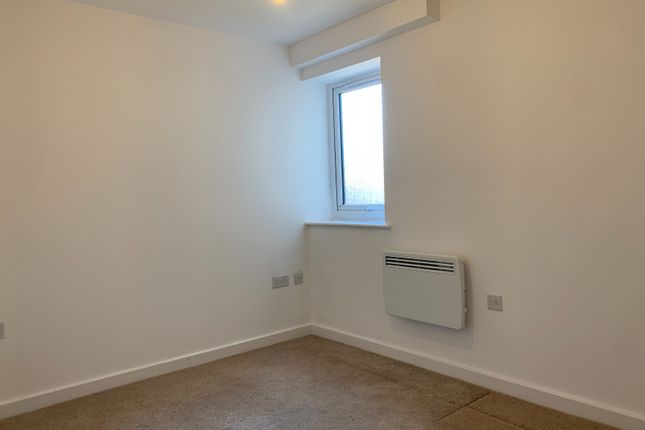 Flat to rent in Simco Court, Northlands Road