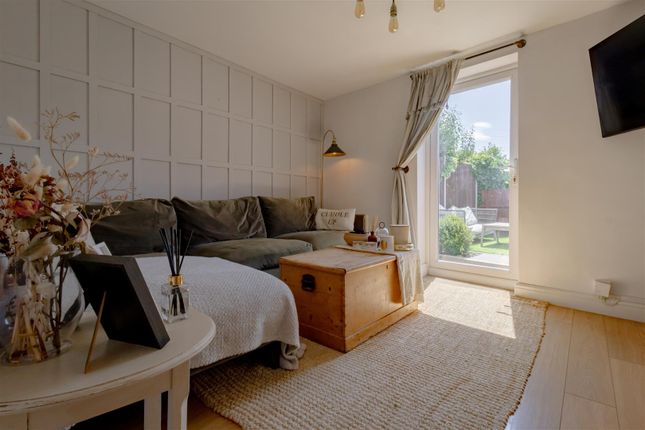 27, Coventry Street, Southam photo 4