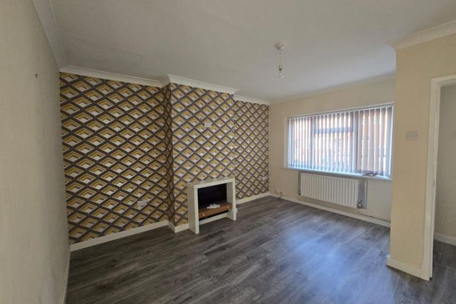 106, Glastonbury Crescent, Walsall photo 3