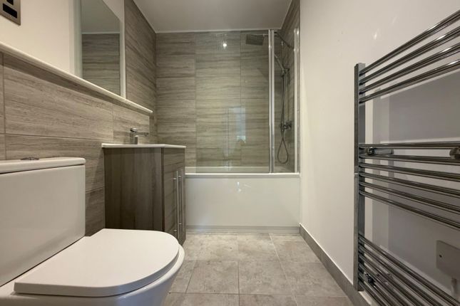Flat 116, Westbrook Mills, Godalming photo 4