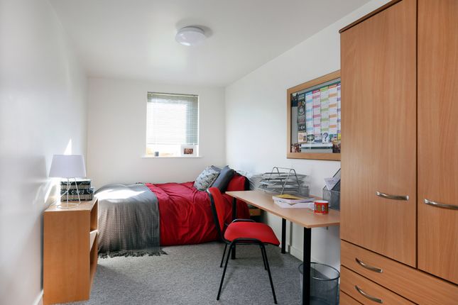 Thumbnail Flat to rent in Bevois Mews, Earls Road, Southampton