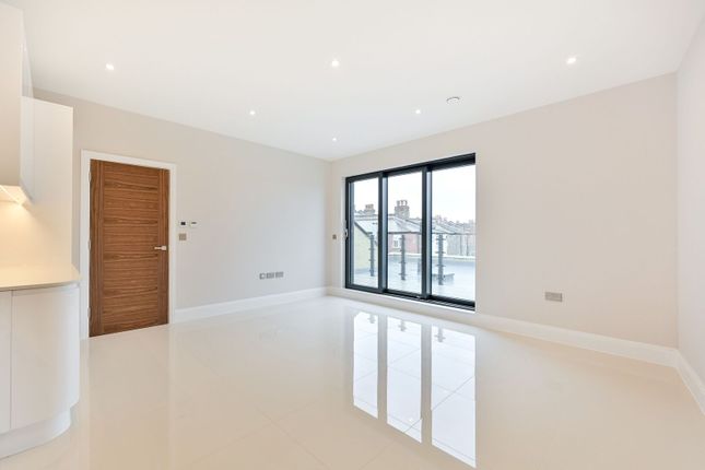 Merton Road, South Wimbledon photo 4
