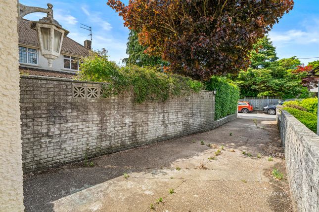 Rhiwbina Hill, Hern Crabtree (17).Jpg
