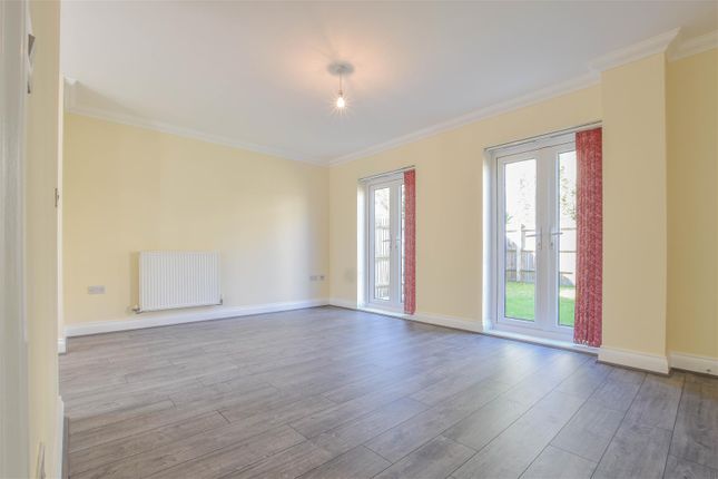 65, Sorbus Road, Broxbourne photo 4