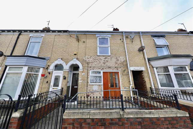 Terraced house for sale in Alliance Avenue, Hull