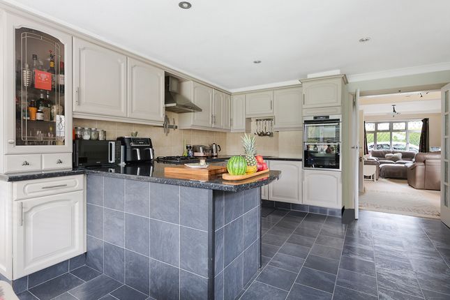 4, Haroldslea Drive, Surrey photo 3