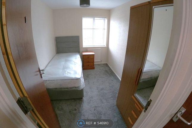 Newly Decorated Single Room