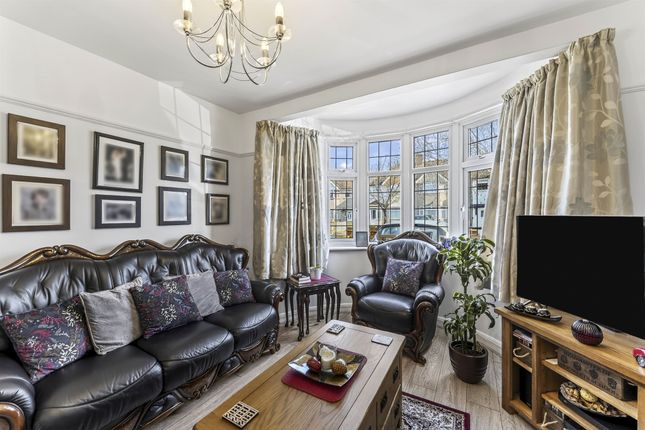 62, Rutland Drive, Morden photo 5