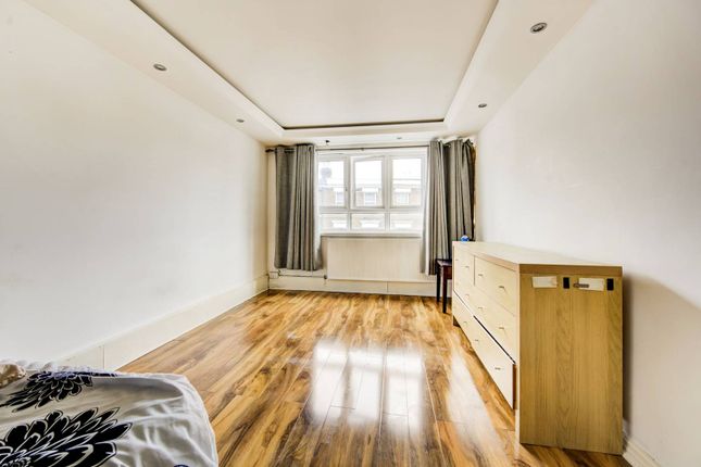 Flat for sale in Cheesemans Terrace, Barons Court, London