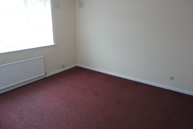 Thumbnail Flat to rent in Melford Road, London