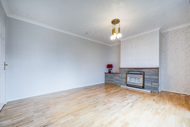 91 Moredun Street, Springboig, Glasgow photo 4