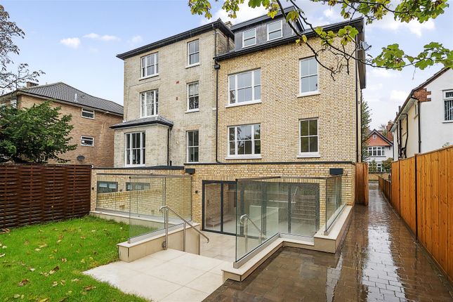 8, Catherine Road, Surbiton photo 4