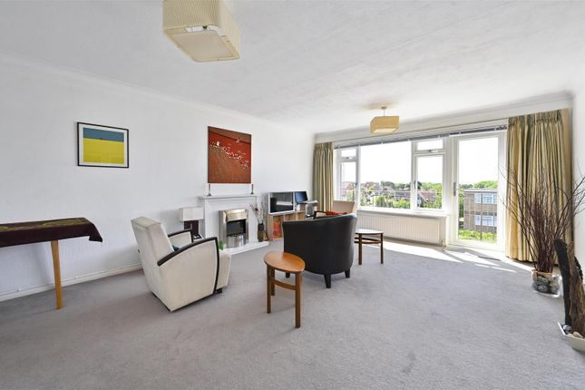 11 Brampton Court, Brampton Avenue, Bexhill-On-Sea photo 2
