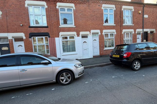 2 Bedroom Property In Le3 Area