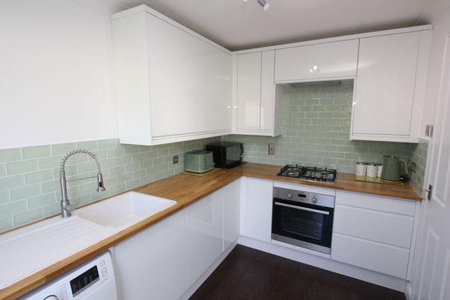 7 Llantwit Garden Close, Barry photo 2