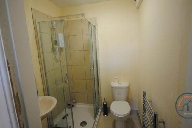 A Clean And Well-Maintained Bathroom Featuring A T...