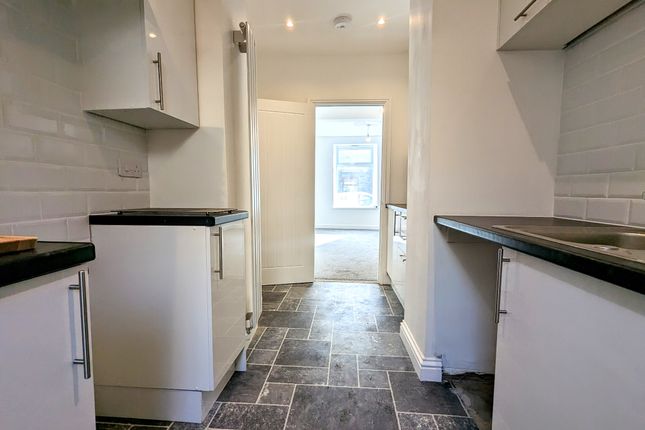 Terraced house to rent in High Street, Porth