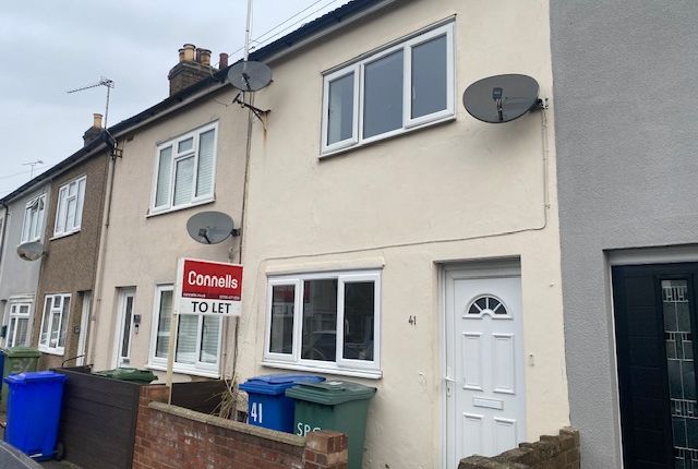 Thumbnail Property to rent in Shortlands Road, Sittingbourne