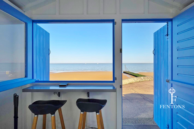 184A, Front Row, Southcliff Promenade, Walton-on-the-Naze photo 2