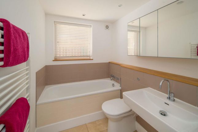 Town house for sale in Cliff Road, Cowes