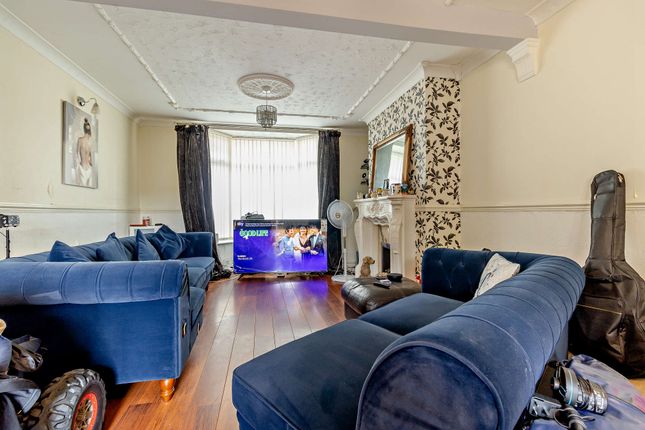 30, Gateford Avenue, Worksop photo 4