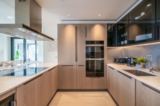 Apartment 2602, River Park Tower, 1, Nine Elms Lane, London photo 4