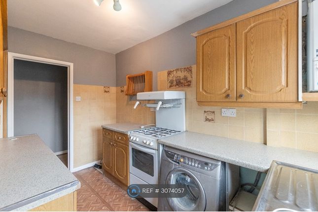 Rookley Close, Sutton photo 2