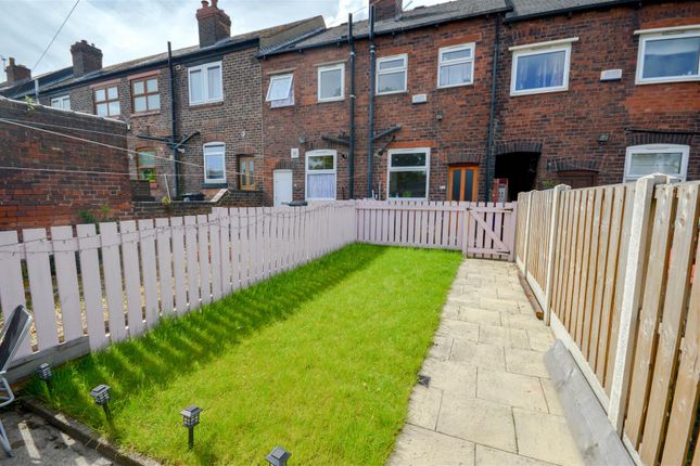 Terraced house to rent in Main Road, Darnall