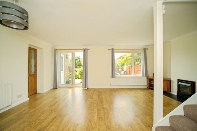 13, Bicknell Road, Camberley photo 5
