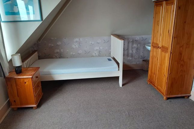 Room to rent in Hayes Avenue, Boscombe, Bournemouth