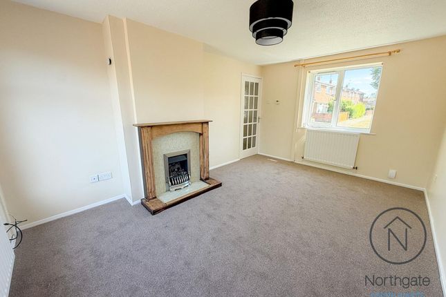 18 Swan Walk, Newton Aycliffe photo 3