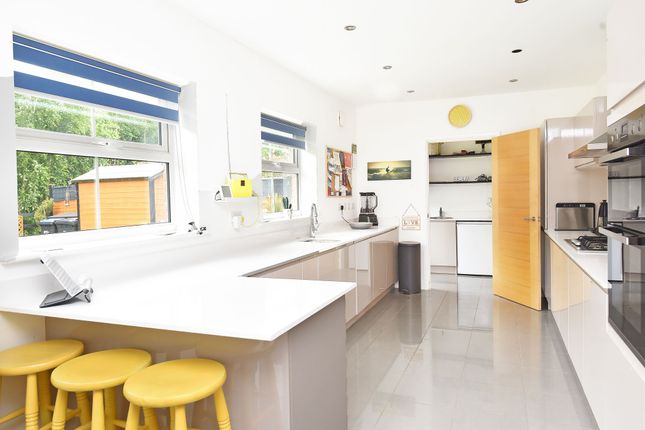 17 Moorlands Fold, Harrogate photo 2