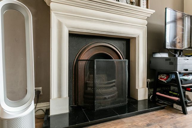40, Kingsknowe Crescent, Edinburgh photo 4