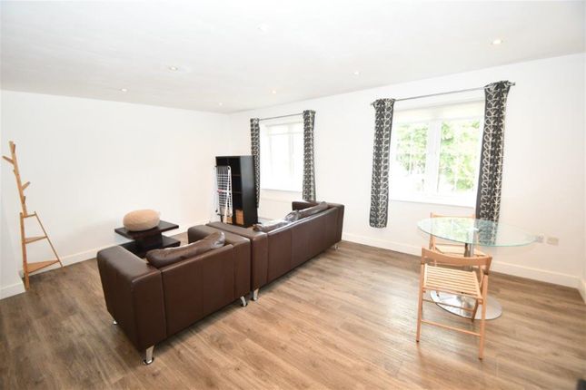 4, Charterhouse Court, Borough Road, Godalming photo 4