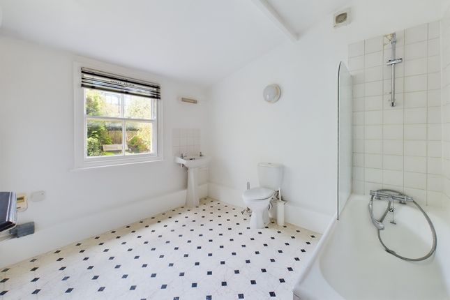 Terraced house for sale in Clare Street, Cambridge