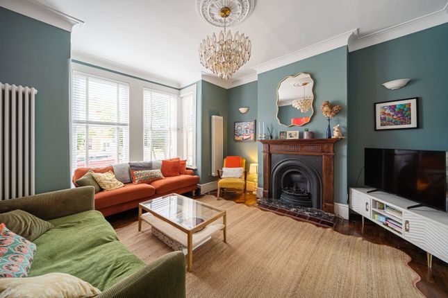 29, Woolstone Road, London photo 2