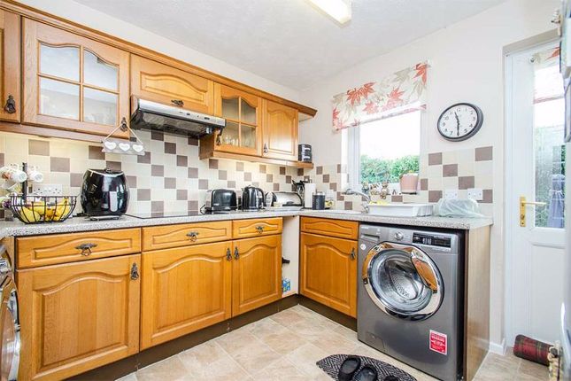 12, Maryvale Court, Lichfield photo 4
