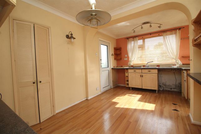 1, Rosemary Gardens, Peterborough photo 4