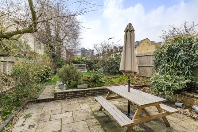 56, Maple Road, London photo 3