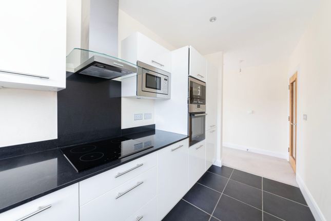 Flat for sale in The Old Gaol, Abingdon