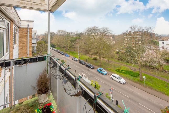 Flat for sale in Claremont Road, Surbiton