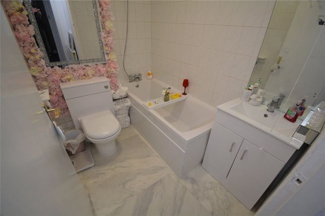 Flat 3, 11, Cliff Street, East Yorkshire photo 4