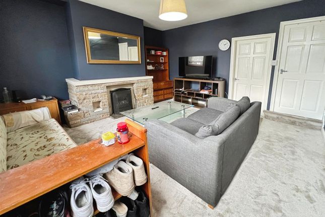 22.., Westminster Terrace, Bradford photo 2